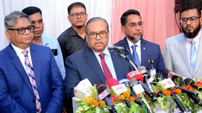 সাবেক প্রধান বিচারপতি ওবায়দুল হাসানের দেশ ছাড়ার গুঞ্জন