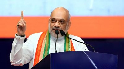অবৈধ বাংলাদেশিদের উল্টো ঝুলিয়ে রাখার হুমকি অমিত শাহর