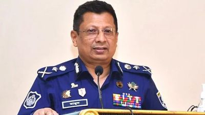 আরো ৪ হত্যা মামলায় গ্রেপ্তার দেখানো হলো সাবেক আইজিপি মামুনকে