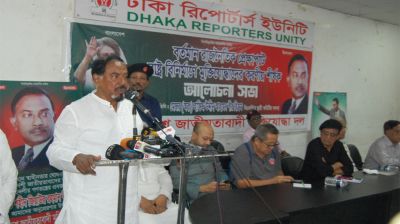 রাষ্ট্র সংস্কারের জন্য নির্বাচিত জনপ্রতিনিধিরাই যথেষ্ট: মেজর হাফিজ