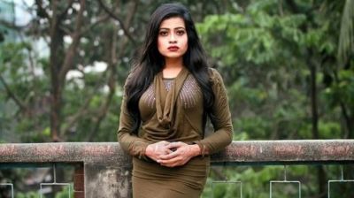 দেশ ছাড়বেন সানাই