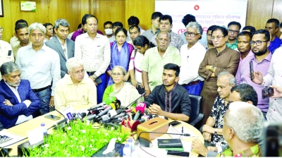 পোশাক শ্রমিকদের ১৮ দাবি পূরণ