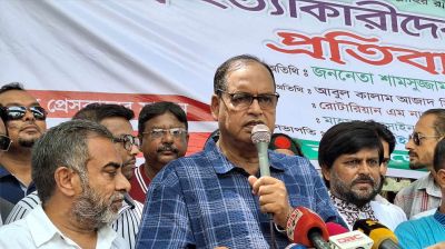 শেখ হাসিনাকে নিয়ে বিস্ফোরক মন্তব্য দুদুর