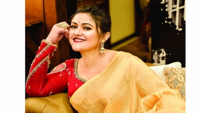 জি বাংলার ‘রান্নাঘর’ সঞ্চালনায় কনীনিকা