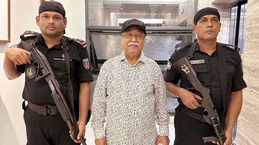 সাবেক শিল্পমন্ত্রী নূরুল মজিদ কারাগারে