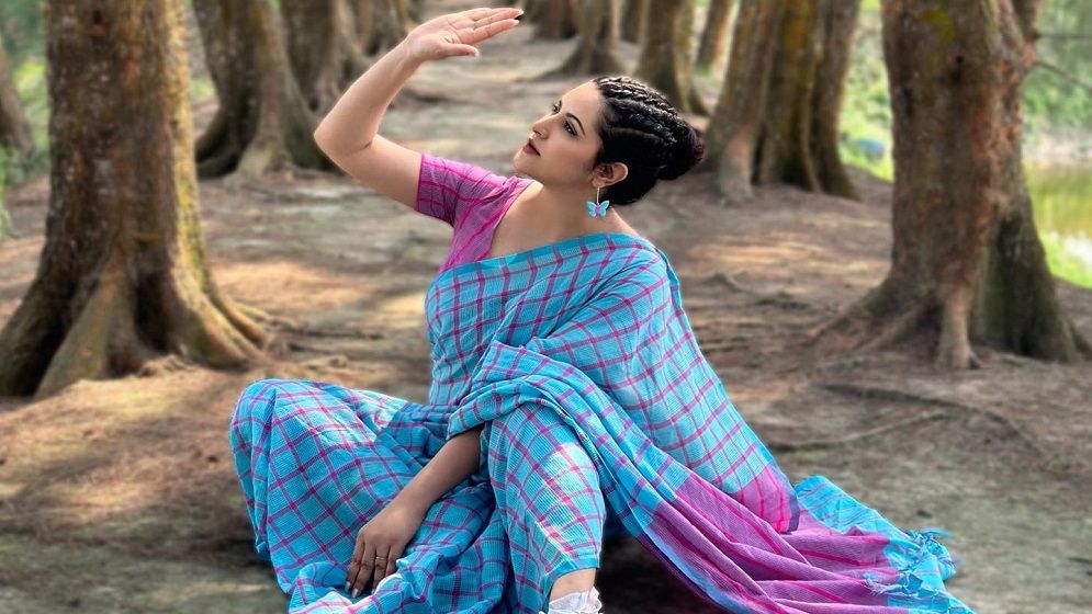 সংকটে পরীমণি