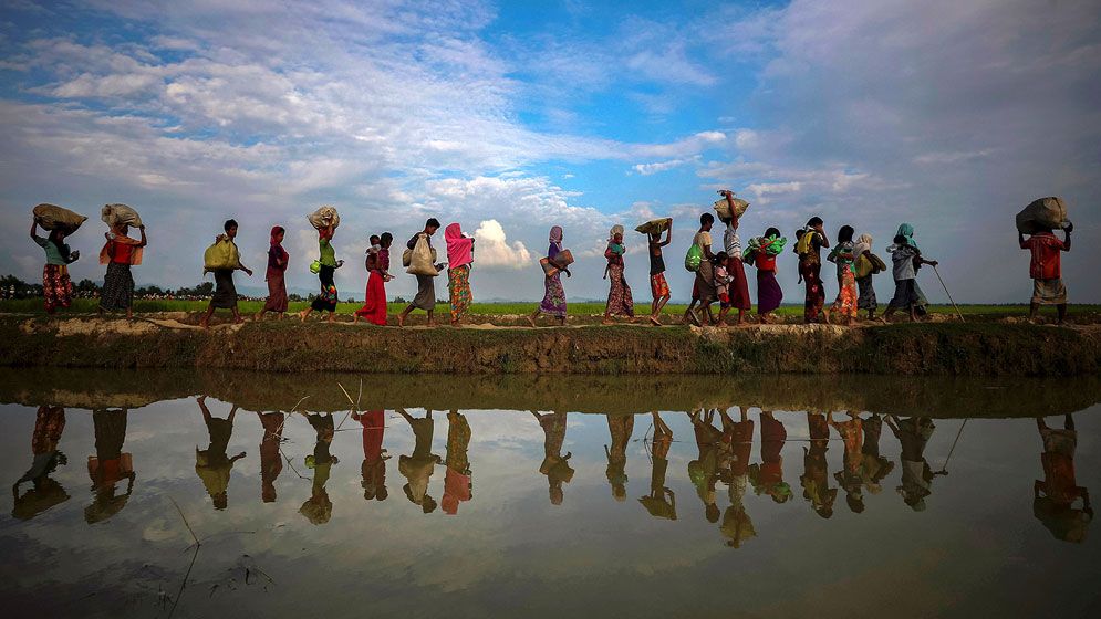 বাংলাদেশে ঢুকে পড়ল আরো ৫০০ রোহিঙ্গা