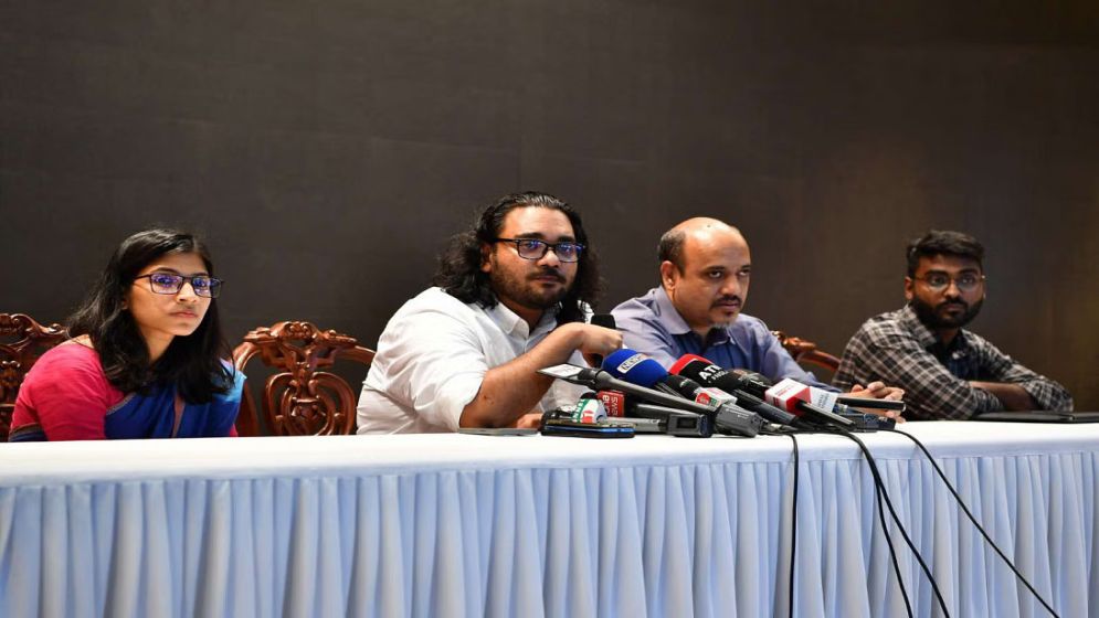 রাষ্ট্রপতির মিথ্যাচার নিয়ে আসিফ নজরুলের সঙ্গে একমত অন্তর্বর্তী সরকার
