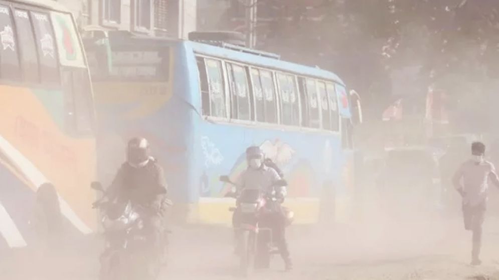 বায়ুদূষণে শীর্ষ দশে ঢাকা