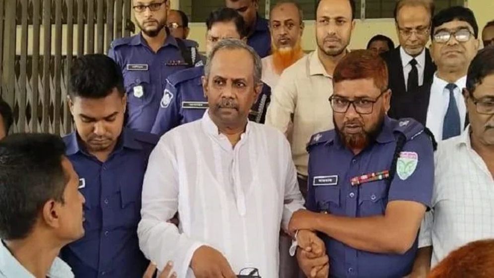 সাবেক এমপি বোমা মানিক কারাগারে