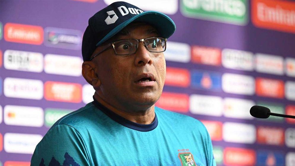 বরখাস্ত হচ্ছেন হাথুরুসিংহে!