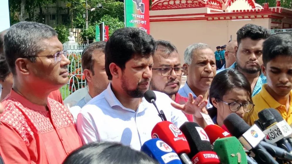 ধর্ম নিয়ে ষড়যন্ত্রকারীরা কোনো স্পেস পাবে না: মাহফুজ আলম
