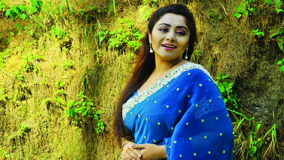 ৫০০ কোটি টাকার মানহানি মামলা ইভা রহমানের নামে