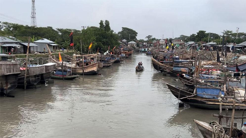 ২২ দিন সব ধরনের মাছ শিকারে নিষেধাজ্ঞা