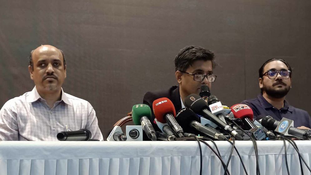 আওয়ামী লীগ নেতারা কীভাবে পালিয়েছে, তদন্ত হচ্ছে : প্রধান উপদেষ্টার প্রেস সেক্রেটারি