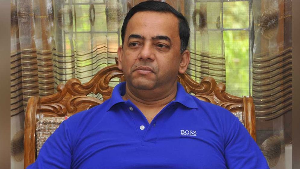 পাসপোর্ট জালিয়াতিতে ফাঁসলেন সাবেক আইজিপি বেনজীরসহ ৫ জন