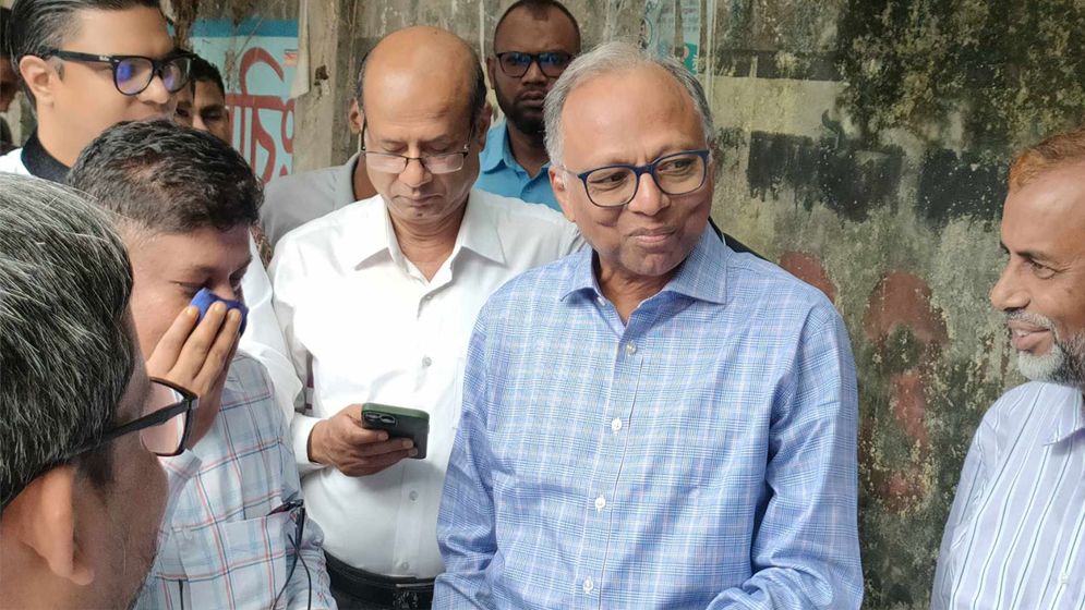 আমার দেশ পত্রিকা চালু হবে কবে, জানালেন মাহমুদুর রহমান
