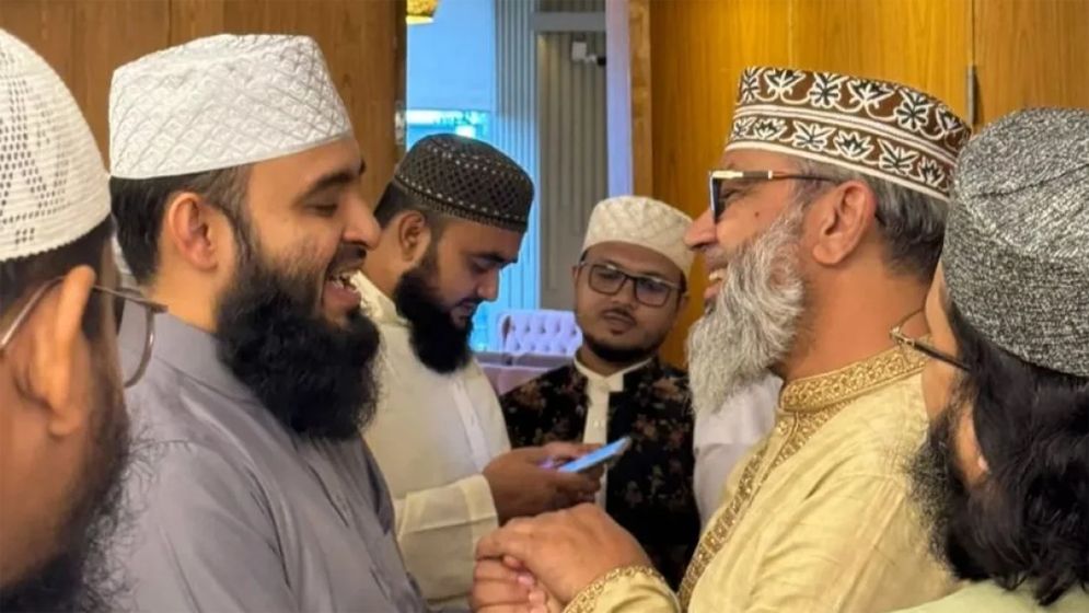 আজহারির ডাকে ছুটে গেলেন মাসুদ সাঈদী, আবেগঘন স্ট্যাটাসে যা লিখলেন