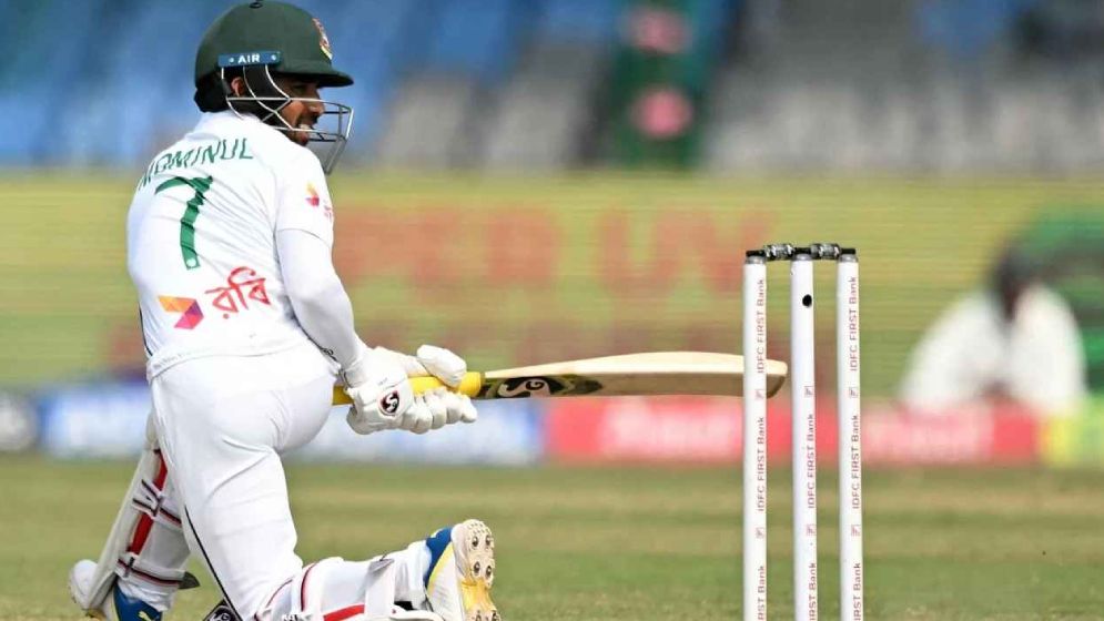 সাদমানের পর মুমিনুলকেও ফেরালেন রাবাদা