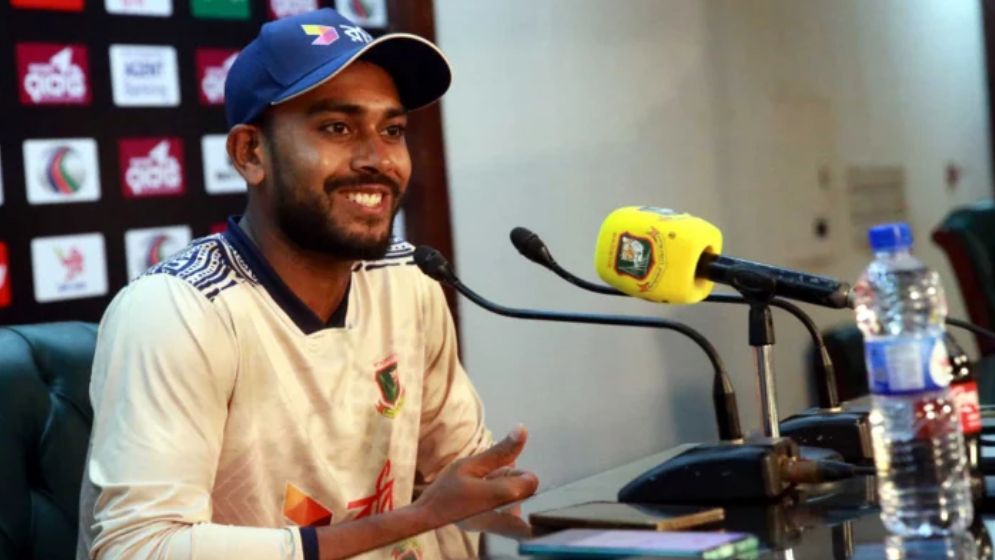 টপ-অর্ডার নিয়ে বেশি হতাশ মিরাজ