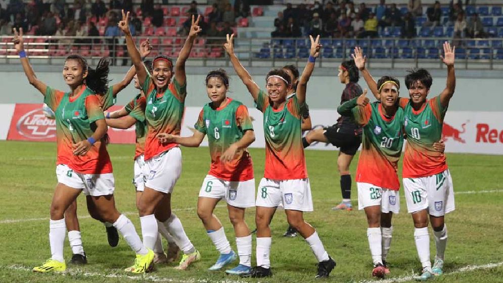 প্রথমার্ধে ৫-১ গোলে এগিয়ে বাংলাদেশ