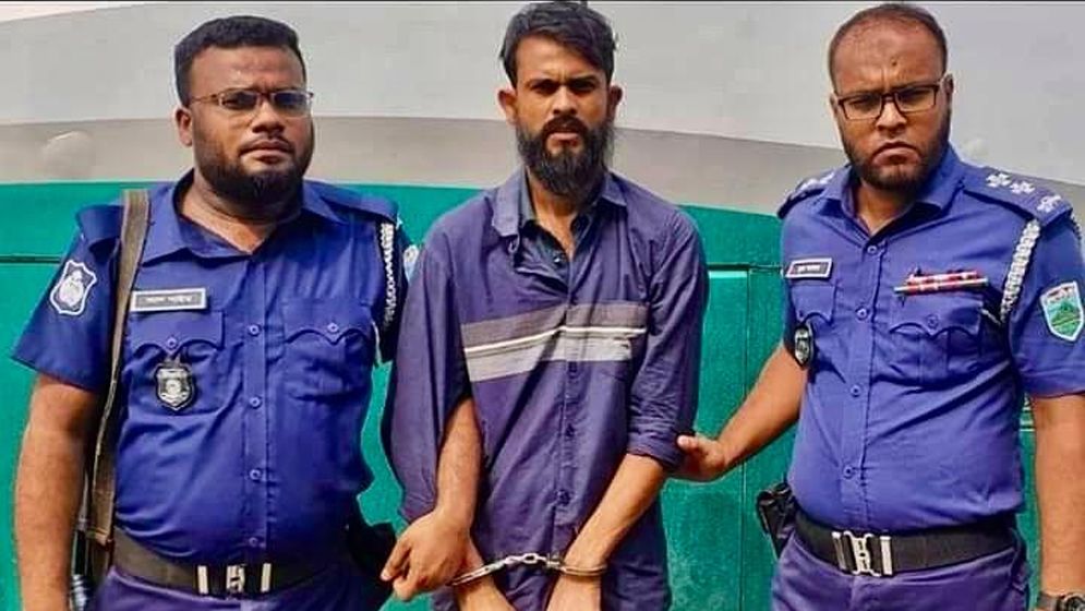পাবনার চাঞ্চল্যকর প্রতিমা ভাঙার প্রধান আসামি গ্রেপ্তার