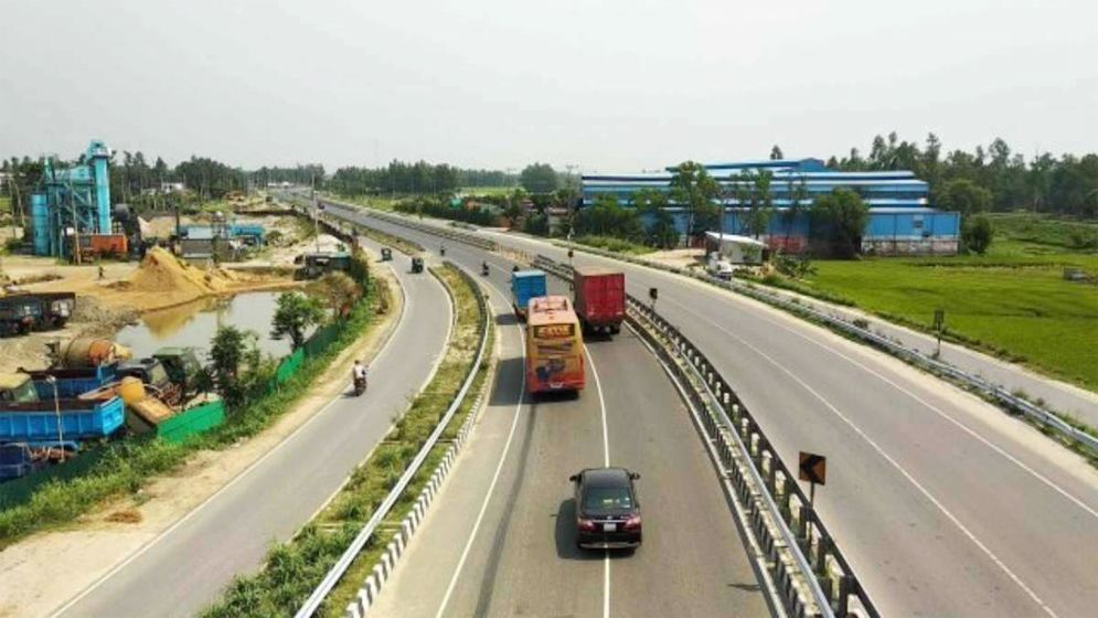 সড়ক-মহাসড়ক নিরাপদ ও যানজটমুক্ত করতে সরকারের ৬ নির্দেশনা