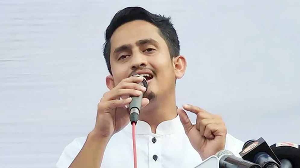 জাতীয় পার্টিকে হুঁশিয়ারি দিয়ে সমন্বয়ক সারজিসের স্ট্যাটাস, যা লিখলেন