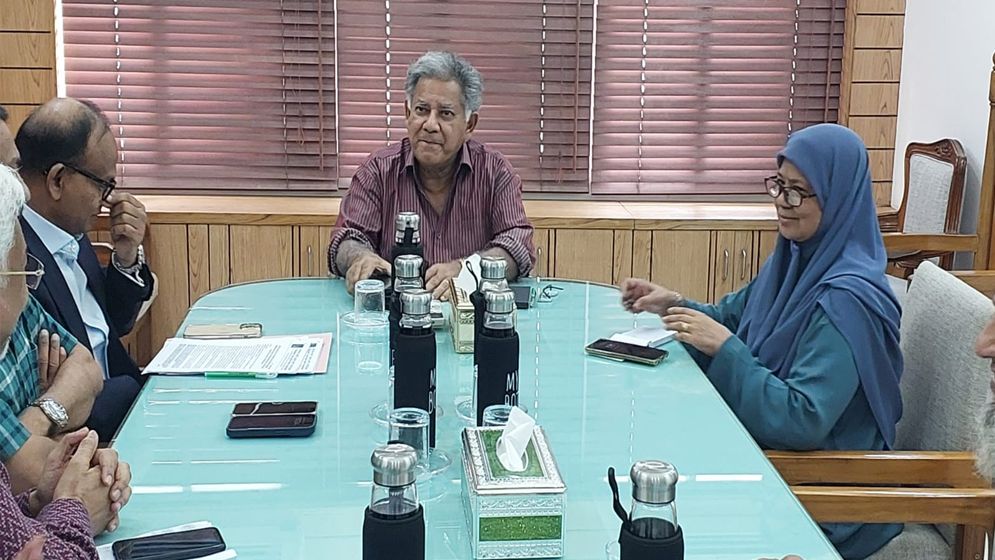 নৌপথে পণ্য পরিবহনে মধ্যস্বত্বভোগীদের সিন্ডিকেট ভাঙা নিয়ে যা বললেন উপদেষ্টা