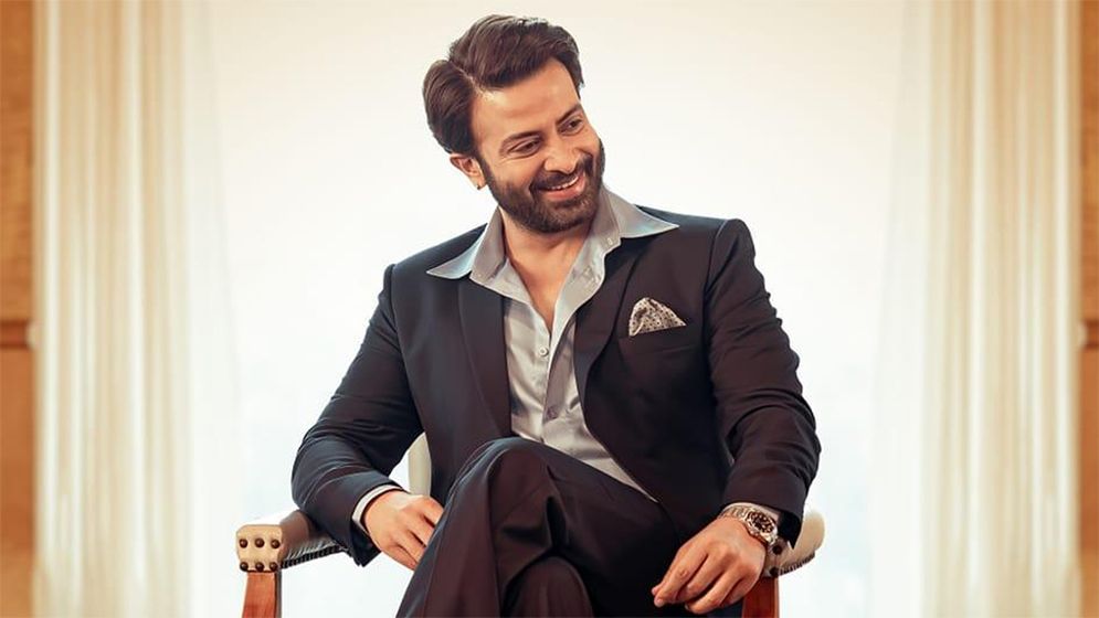 তৃতীয় বিয়ে নিয়ে মুখ খুললেন শাকিব খান