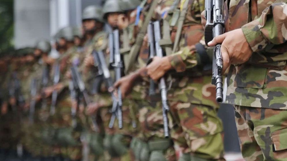 মোহাম্মদপুরে কিশোর গ্যাংয়ের ১১ সদস্যকে গ্রেপ্তার করলো সেনাবাহিনী