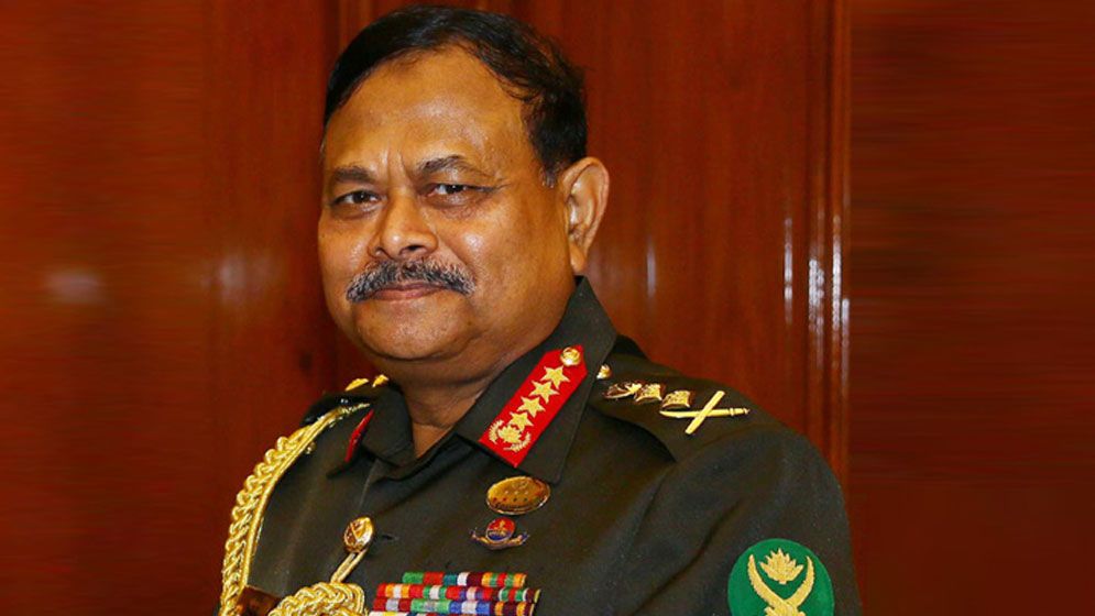 স্ত্রীসহ সাবেক সেনাপ্রধান আজিজের দেশত্যাগে নিষেধাজ্ঞা