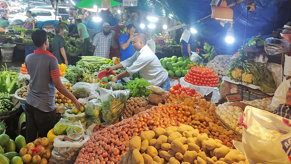 নিত্যপণ্যের বাজার: ‘অদৃশ্য’ সিন্ডিকেটের কারসাজি
