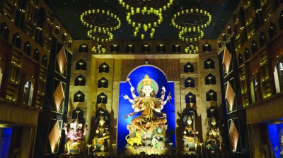 দুই তারকার প্রিয় ৫ পূজামণ্ডপ