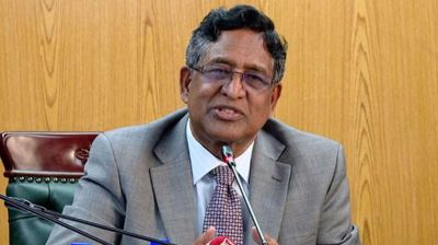 সাবেক কৃষিমন্ত্রী ও তার পরিবারের সদস্যদের ব্যাংক হিসাব জব্দ