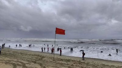 বঙ্গোপসাগরে ঘূর্ণিঝড় ‘ডানা’,  ২ নম্বর সংকেত