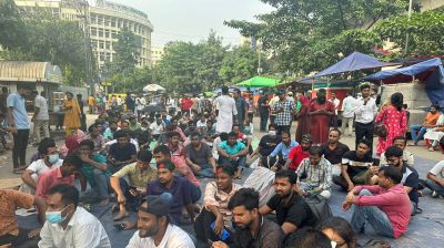 প্রজ্ঞাপন না হওয়া পর্যন্ত শাহবাগেই অবস্থানের ঘোষণা ৩৫ প্রত্যাশীদের