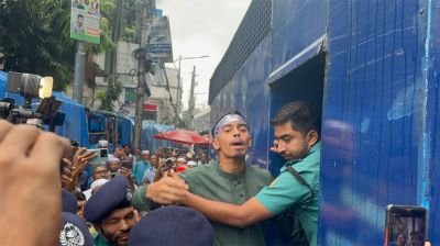বায়তুল মোকাররম এলাকায় জঙ্গি সন্দেহে আটক ৩