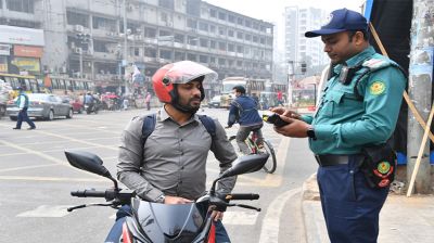 ট্রাফিক আইন অমান্য, ৭৩ লাখ টাকা জরিমানা