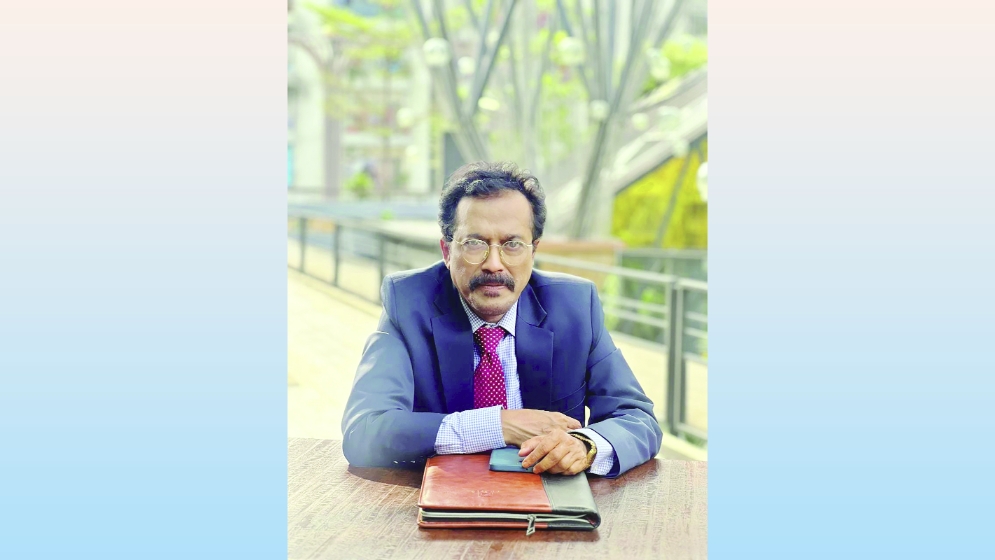 আসছে অভিনেতা ফারুক আহমেদের নতুন বই