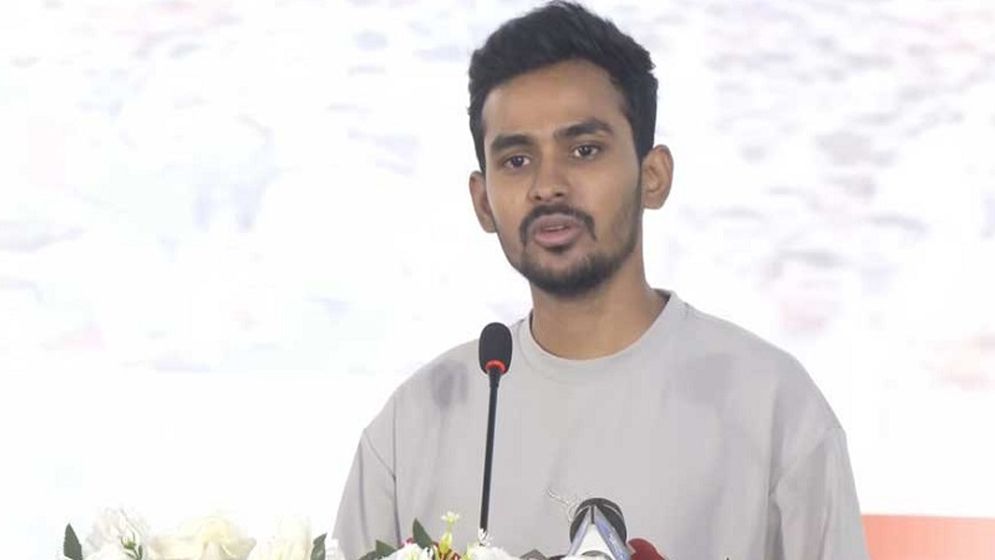 আমলাতান্ত্রিক জটিলতা রাখা হবে না: উপদেষ্টা আসিফ