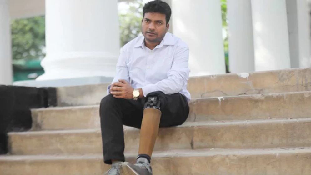 র্যাবের বিরুদ্ধে ট্রাইব্যুনালে মামলা করবেন পা হারানো লিমন