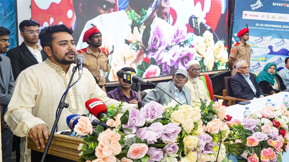 শিক্ষার্থীদের পরিকল্পিতভাবে বিতর্কিত করা হচ্ছে