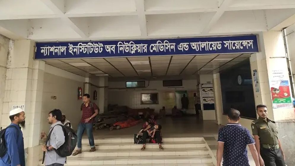 চিকিৎসায় স্থবিরতা নিনমাসে, রোগীরা ভোগান্তিতে