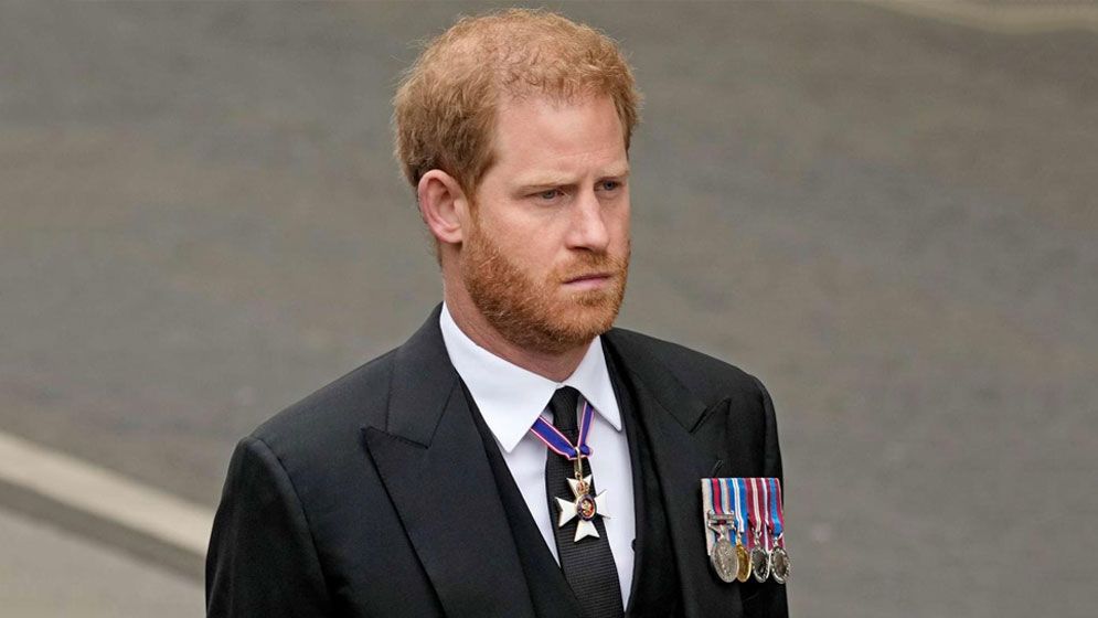 ব্রিটিশ রাজপরিবারে প্রিন্স হ্যারির দুঃখগাঁথা জীবন