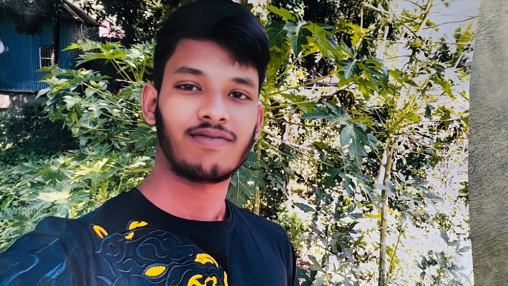 সাভারে ছাত্র আন্দোলনে নিহত শুভ’র শেষ আকুতি এখনো কানে ভাসে