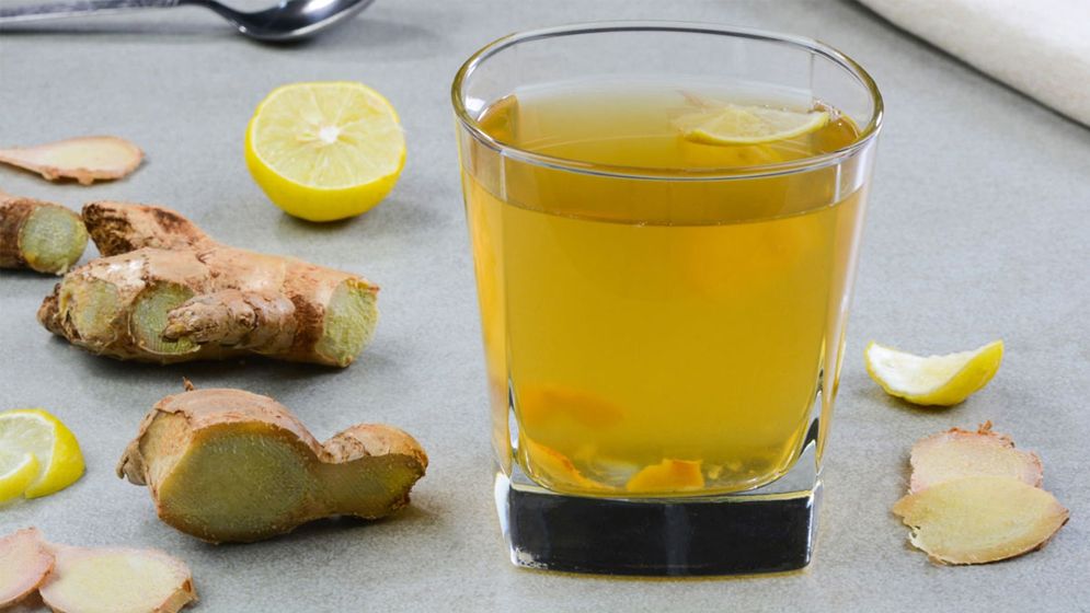 সকালে খালি পেটে কী খাবেন?