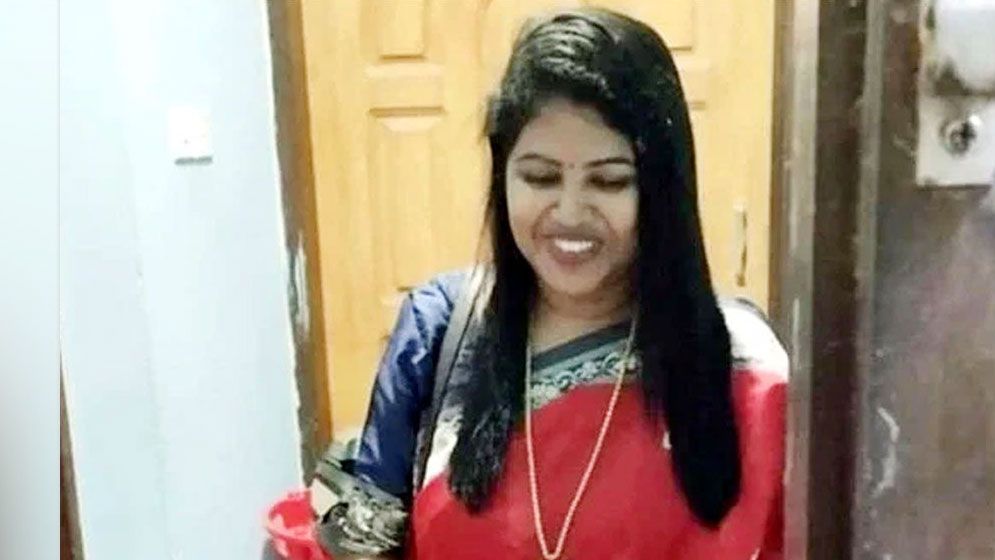 কীর্তনখোলার চরে মিললো পুলিশ কর্মকর্তার স্ত্রীর লাশ