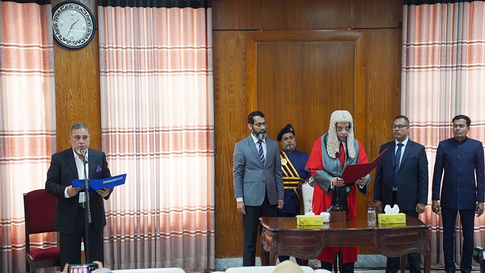 গায়ের জোরে একতরফা ভোট করতে চায় না নির্বাচন কমিশন