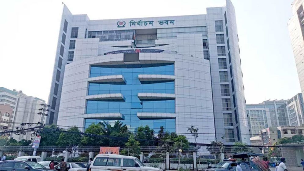 সিইসি-ইসি পদে যারা আলোচনায় 